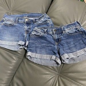 Old Navy Womens 0 25 Denim Shorts Cuffed Lot of 2 Medium Light Wash